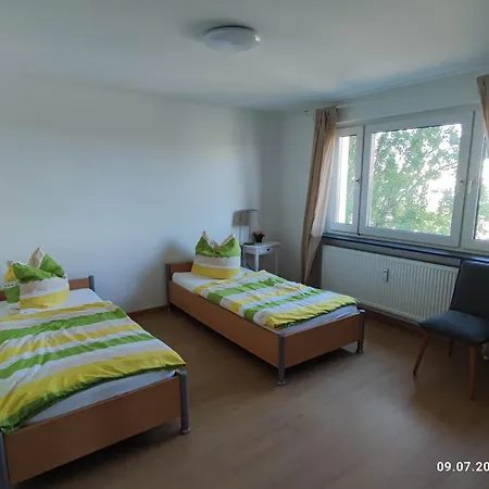 Expoview - Across Fair Entrance, 80sqm, Citycenter 12min Apartment *